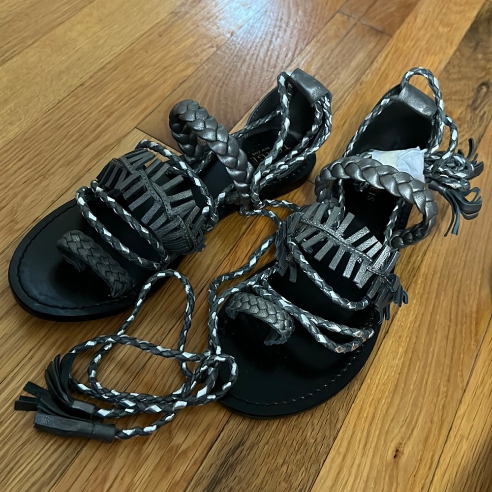 Pristine Torgeis New York Gladiator Sandals in Pewter and Silver
